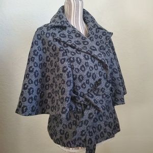 BCX ANIMAL PRINT COAT  SIZE M. EUC